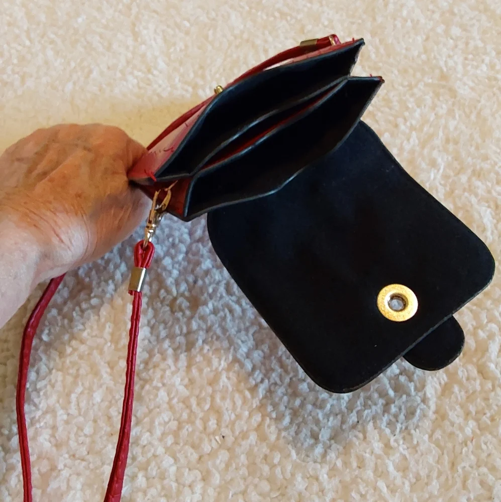 🌺 NEW Vegan Leather Cell Phone Case w/Crossbody Strap